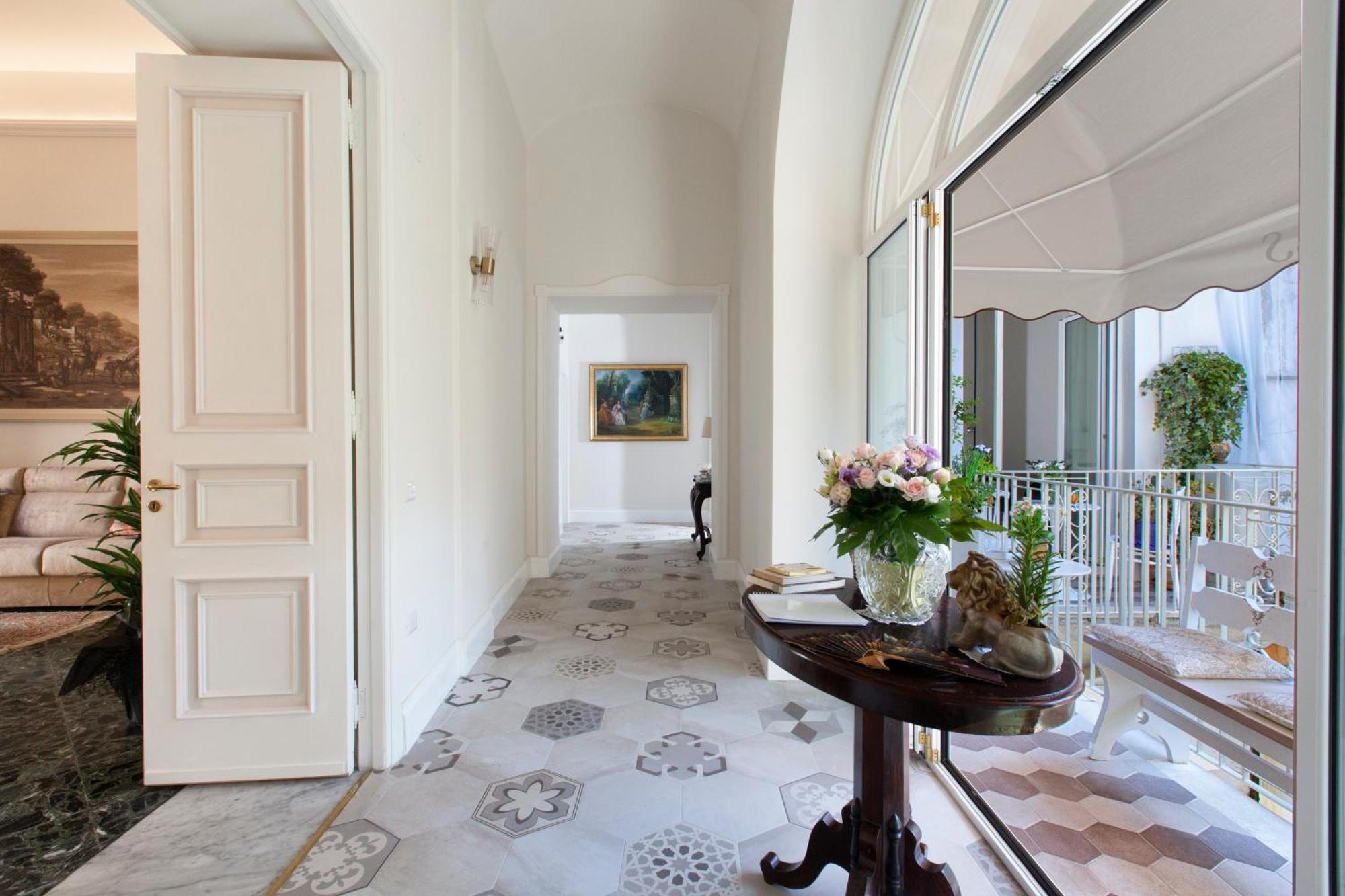 Grace Suites ซอร์เรนโต ภายนอก รูปภาพ
